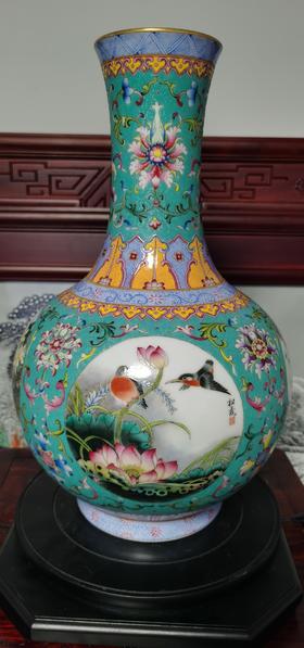 張松茂：绿地扒花开窗四季花鸟赏瓶