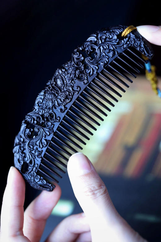 【青山特惠】紫光檀西番莲纹木梳 s49 商品图7