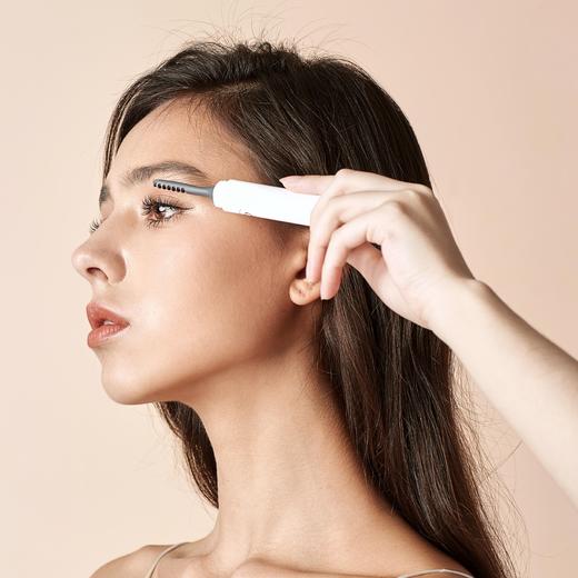 卷翘睫毛的秘密 | Daisy story 睫毛卷翘美睫仪 持久定型卷翘够范 [福利品] 商品图11