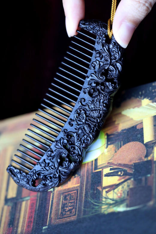 【青山特惠】紫光檀西番莲纹木梳 s49 商品图8