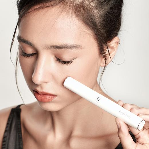 卷翘睫毛的秘密 | Daisy story 睫毛卷翘美睫仪 持久定型卷翘够范 [福利品] 商品图12