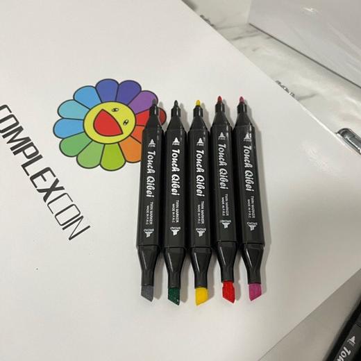 价值1500+ 假期献礼！村上*隆太阳花限量高端版画笔套盒升级版原木儿童礼盒 24色双头两用水彩笔+12色安全环保丙烯颜料+12色丝滑炫彩油画棒+8色可水洗彩色铅笔 送礼有面子！预售 商品图7