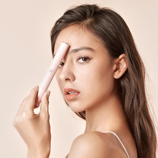 卷翘睫毛的秘密 | Daisy story 睫毛卷翘美睫仪 持久定型卷翘够范 [福利品] 商品图13