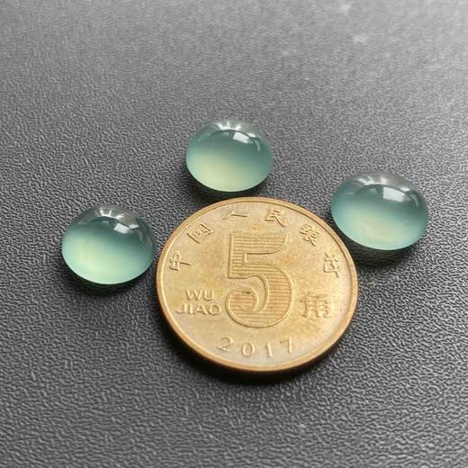 高冰种蓝水厚庄翡翠蛋面 商品图7