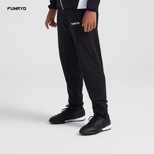 小李子:专柜正品 FUNRYO蜂锐FUN系列青少年运动休闲收腿裤长裤 商品图1