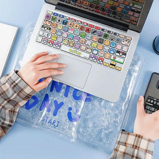 【一坐立降10度】清凉升级！冰感面料，高分子降温冰晶，免注水冰垫，快速降温，清凉舒适，久坐不热！电脑散热，办公汽车多功能坐垫子 商品图1