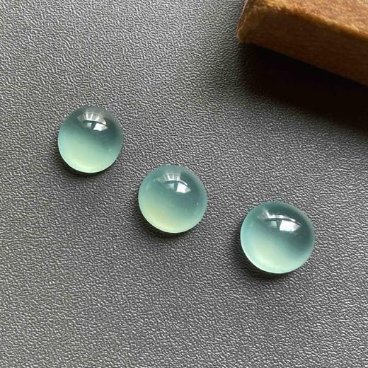 高冰种蓝水厚庄翡翠蛋面 商品图1