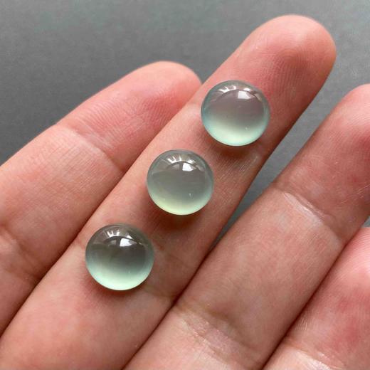 高冰种蓝水厚庄翡翠蛋面 商品图5