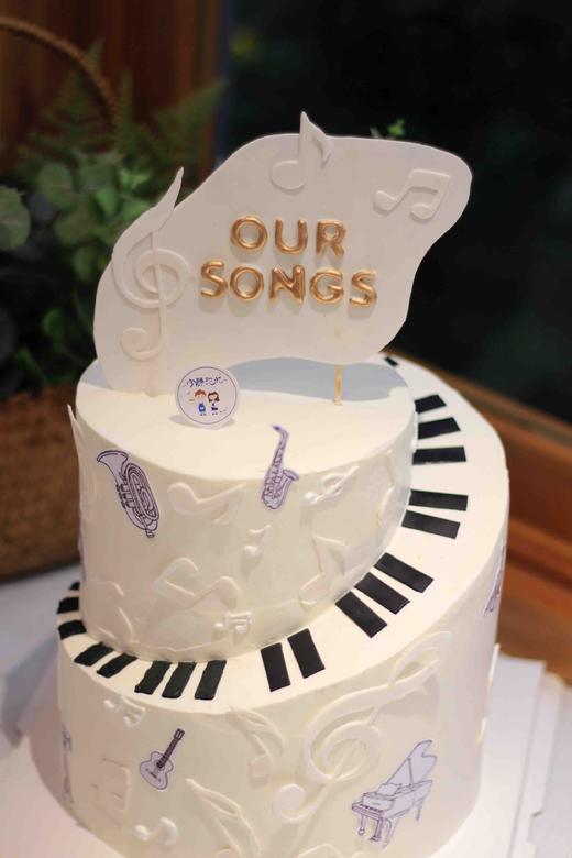 双层钢琴音乐奶油蛋糕 下单前请仔细阅读商品详情 商品图0