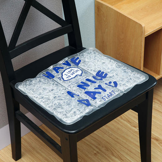 【一坐立降10度】清凉升级！冰感面料，高分子降温冰晶，免注水冰垫，快速降温，清凉舒适，久坐不热！电脑散热，办公汽车多功能坐垫子 商品图5