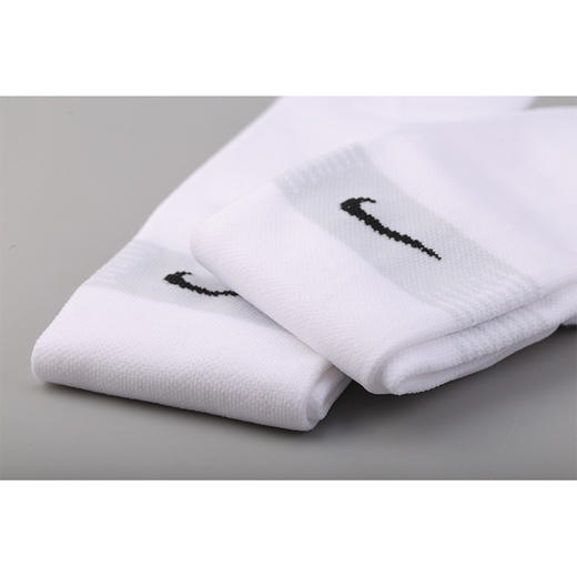 小李子:专柜正品NIKE耐克足球运动训练长袜童款青少年SX7310-100 商品图1