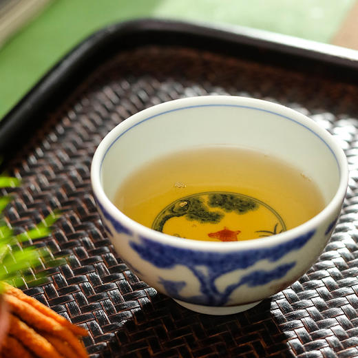 青花釉里红福禄杯 商品图1