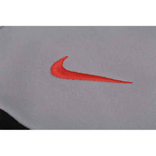 小李子:正品NIKE/耐克 利物浦AIR MAX主题运动卫衣男CZ3424-012 商品图3