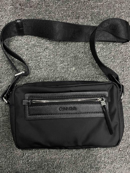 Calvin Klein 大CK单肩斜挎相机包男女款 商品图0
