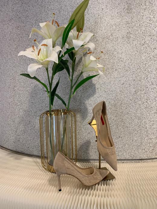 驼色拼接蕾丝细跟 商品图0