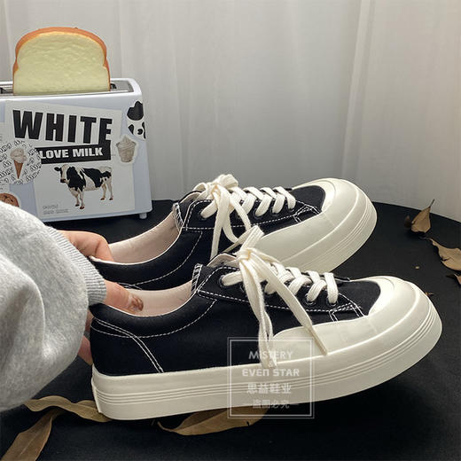 【服饰鞋包】Mistery/思益 春季日系ins潮学生板鞋憨憨大头鞋厚底增高 商品图1