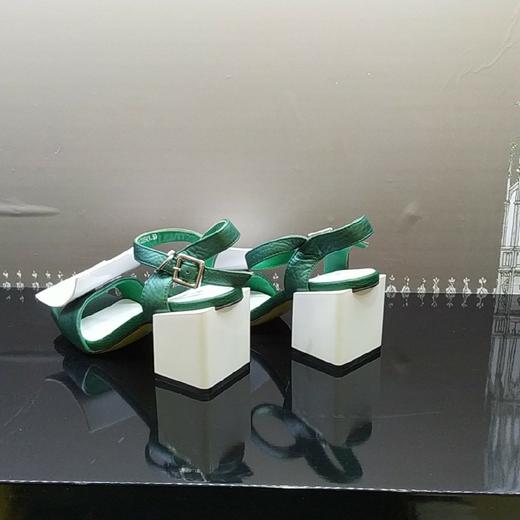 LFGJ 1129夏季设计师款粗跟凉鞋 商品图4