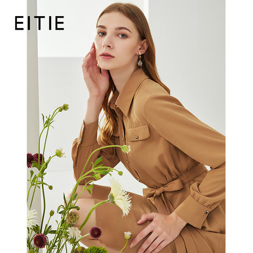 EITIE爱特爱21秋季新款时尚气质翻领收腰职业通勤显瘦衬衫连衣裙C2107826 商品图2
