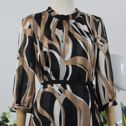 FOCALS福柯斯女装夏季新款雪纺印花半袖收腰显瘦连衣裙F2Y2X118MT 商品图3