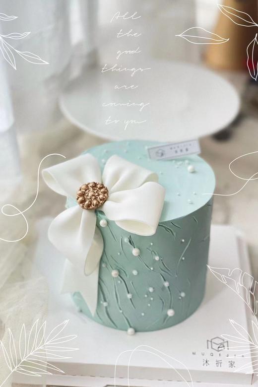 蝴蝶结蛋糕 商品图0