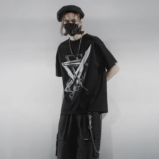 SQUD SQUADUNIDENTIFIED 原创3D建模金属蝴蝶刀印花宽松短袖T恤 商品图0