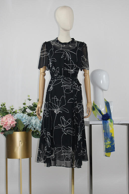 FOCALS福柯斯女装夏季新款桑蚕丝短袖时尚修身连衣裙F2YBX283BM 商品图4