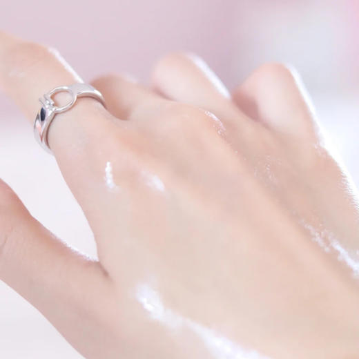 娇韵诗焕颜紧致分龄弹簧精华水200ml 商品图4