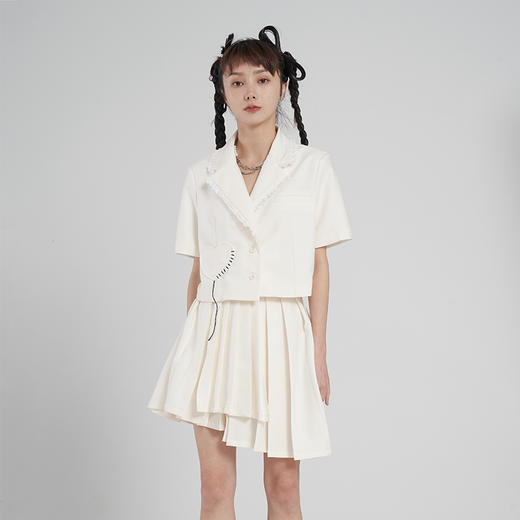 SunsetPark原创设计白色百褶半身裙女夏白色镂空爱心短袖西装套装 商品图3