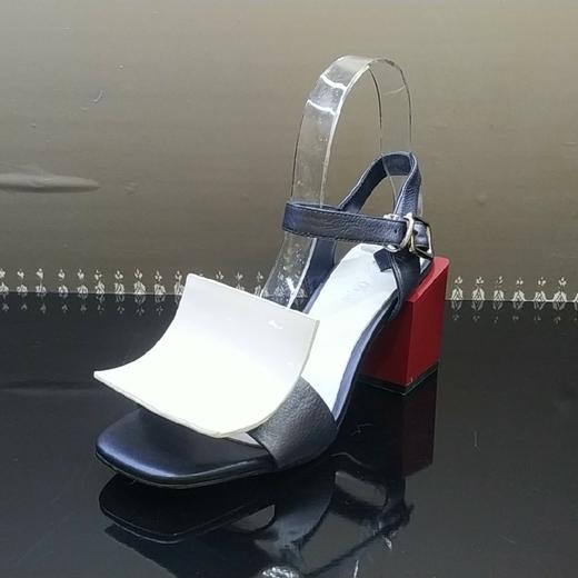 LFGJ 1129夏季设计师款粗跟凉鞋 商品图6