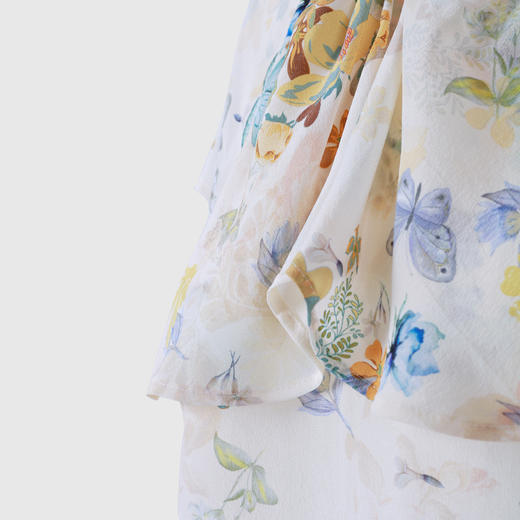 前装饰蝴蝶结领上衣 商品图3