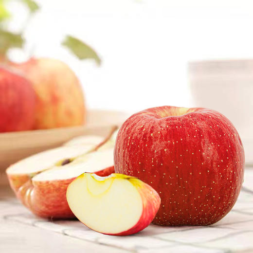 【质农】 2025新果 正宗陕西洛川苹果 个大色艳/肉质紧密/汁多松脆/酸甜适口 商品图5