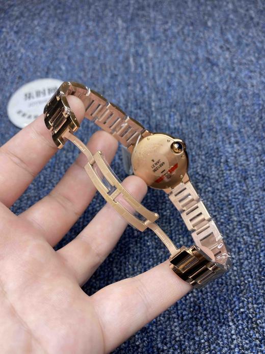 限时特价 卡地亚蓝气球系列高版本「全玫金款」贝母面 中号33mm女士腕表 商品图7
