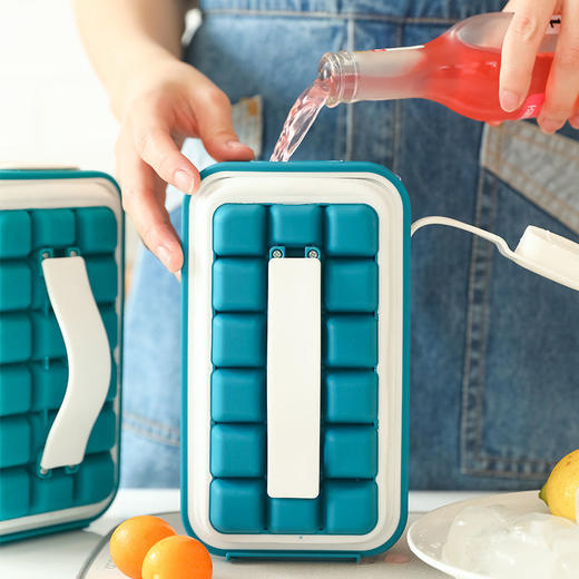 【是水壶也是冰格 一拉脱模】网红创意二合一硅胶冰球壶冰格模具  商品图2