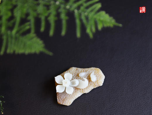 和田糖白玉【莲花香插】摆件 赠证书（证书编号SM2008131351） 商品图3