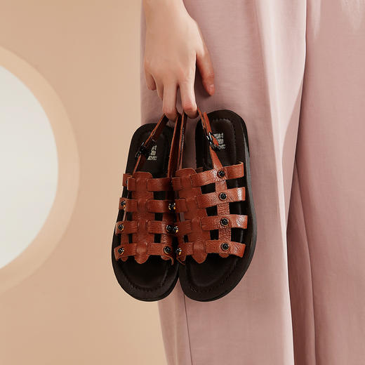 夏季新款舒适牛皮平底休闲女凉鞋罗马风运动凉鞋 商品图0