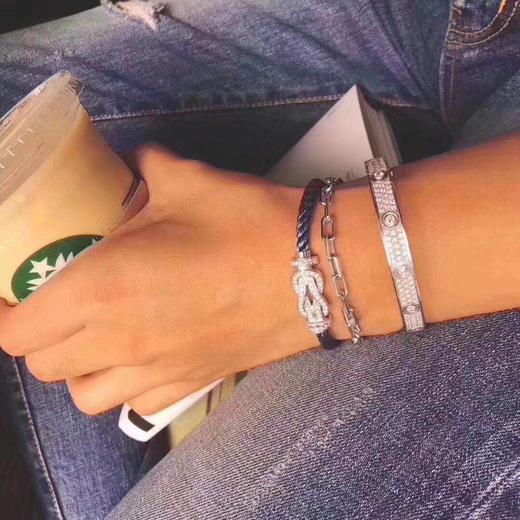 fred费雷德d火遍ins的搭配新宠超级适合做情侣款18k手链男神新专辑