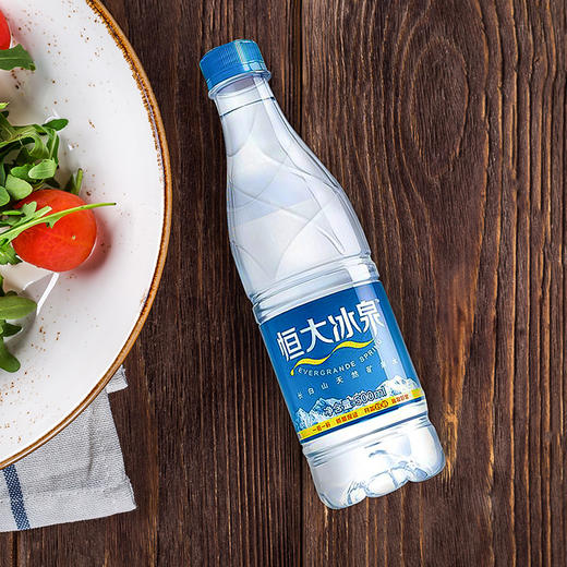 恒大冰泉 长白山天然矿泉水 500ml*24瓶/箱 包邮 商品图2