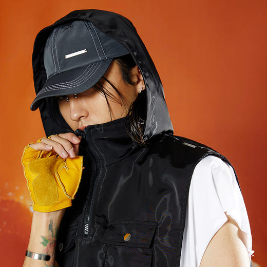 WHISTLEHUNTER(WSTHT)液态金属明线帽子 铁牌皱感亮面质感鸭舌帽 商品图1