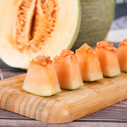 西州蜜哈密瓜 清甜口感  清爽可口    肉质清脆     让您的每一天都有清新的甜蜜 商品图5