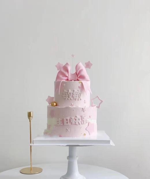 粉色翻糖蝴蝶结蛋糕 商品图0