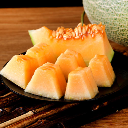 西州蜜哈密瓜 清甜口感  清爽可口    肉质清脆     让您的每一天都有清新的甜蜜 商品图2