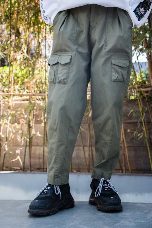 1U1107D 工装多袋小脚裤 商品图2