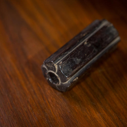 清早期  紫檀花瓣形花插 商品图4