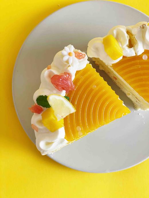 杨枝甘露蛋糕，吃上一口，芒果、椰浆、西米、红柚，整个夏天都是你的哦，还可以搭配同款杯子蛋糕，更多人分享 商品图10