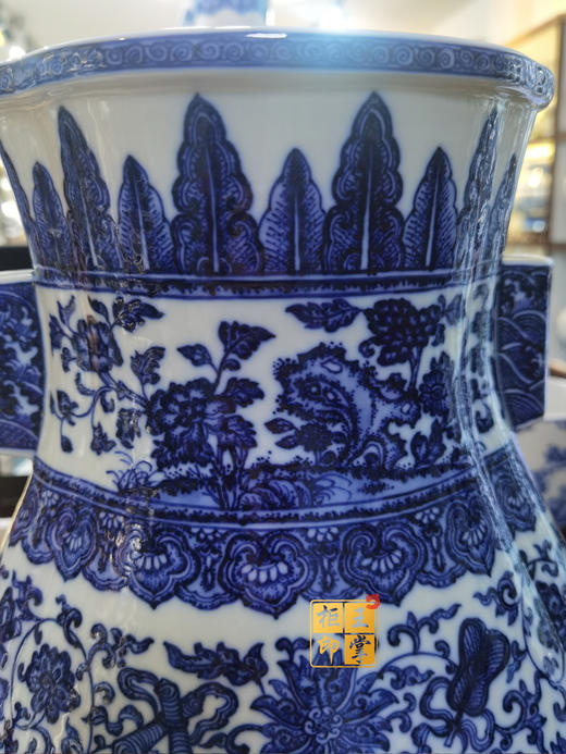 翁继红：柴窑缠枝莲托八宝双耳尊 商品图1