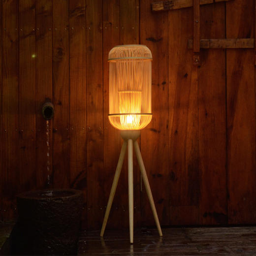 青人|十竹家 简约地灯 商品图1