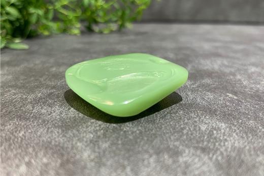 【御珠宫坊】碧玉鹰挂件 商品图2