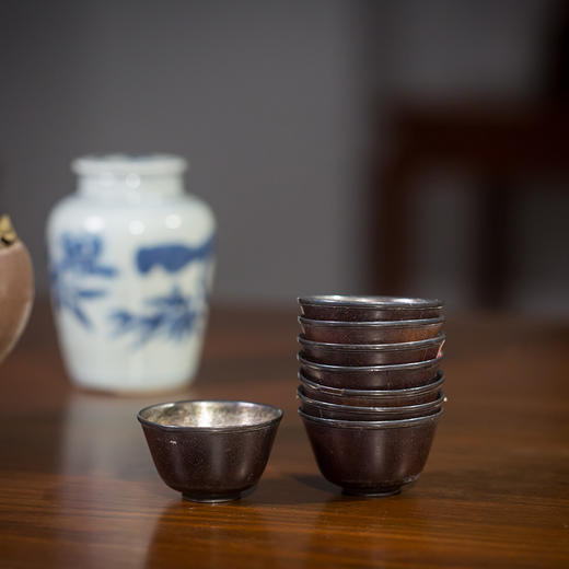 清代  银内胆紫檀杯成套（八只）（安徽省文物总店） 商品图1