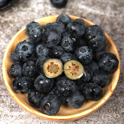 【顺丰直达】山东·青岛 莱克西超大蓝莓鲜果  现摘现发新鲜水果 （125g/盒） 商品图2