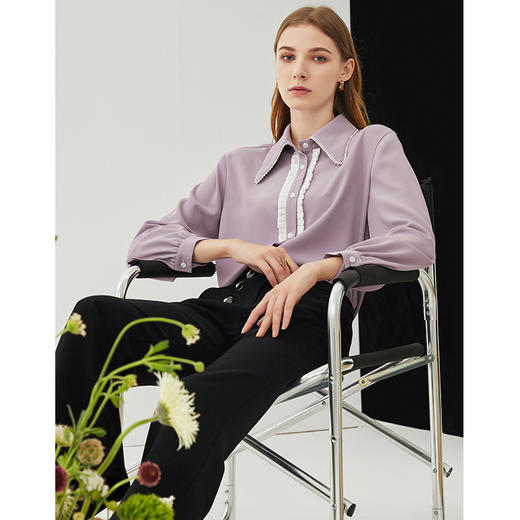 EITIE爱特爱秋季新款气质洋气灯笼袖木耳边装饰显瘦衬衫上衣C2109808 商品图3